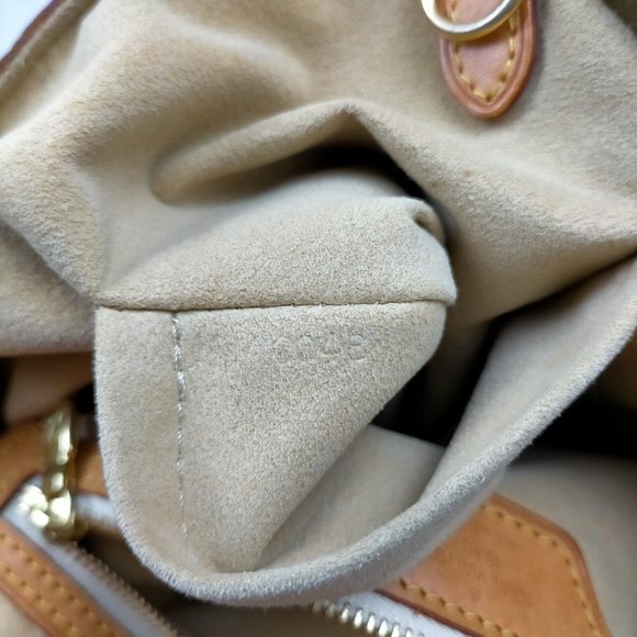 Louis Vuitton Hampstead PM White Damier Azur Tote Bag - Picture 12 of 14